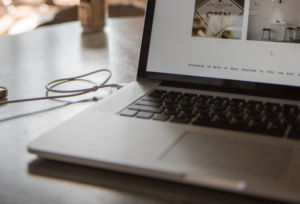 雑記ブログはどのくらいの成果が出たら卒業？月収29万円達成してやめた理由とは？